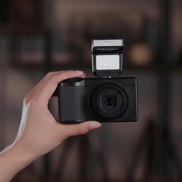 Ulanzi SL03 Spark Lite Fotoğraf Makinesi Flaş Siyah - L200