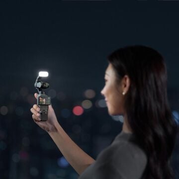 DJI Osmo Pocket 4 Creator Combo