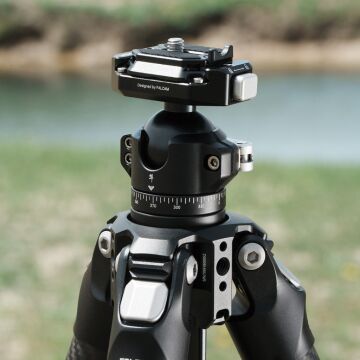 FALCAM TreeRoot Quick Lock Lite Carbon Fiber Travel Tripod F38 Ball Head - T00A4903