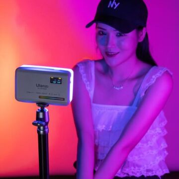 Ulanzi VL120 RGB LED Video Işığı Beyaz